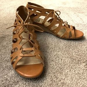 Crown Vintage tie sandals